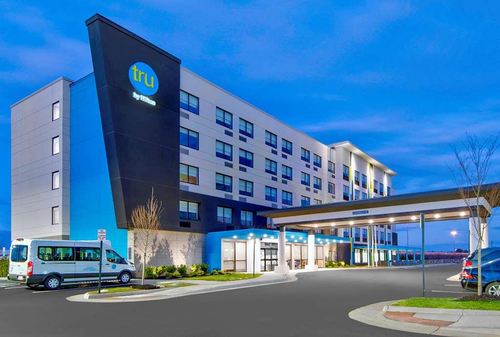 Отель Tru By Hilton Ashburn One Loudoun, Va Экстерьер фото